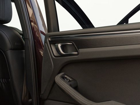 Used 2023 Porsche Macan GTS w/ Sport Chrono Package image 58