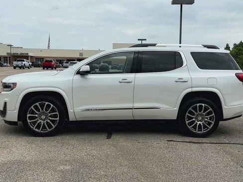 Used 2023 GMC Acadia Denali w/ Denali Ultimate Package AWD/4WD image 5