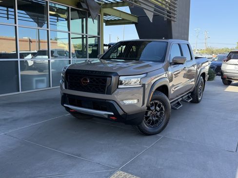 Used 2023 Nissan Frontier Pro-X w/ Pro-X Premium Package image 2