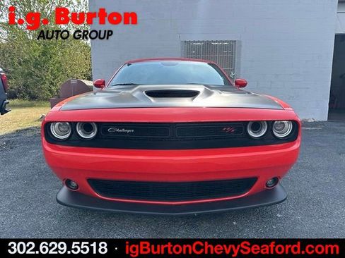 Used 2022 Dodge Challenger R/T Scat Pack RWD image 2