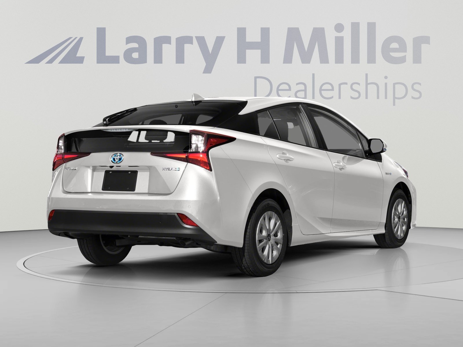 Used 2019 Toyota Prius LE FWD image 2