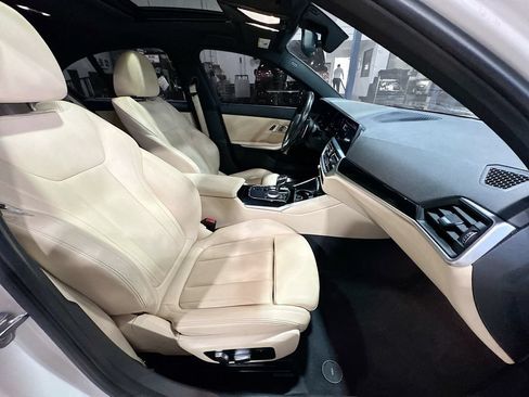 Used 2019 BMW 330i Sedan w/ Driving Assistance Package RWD image 30