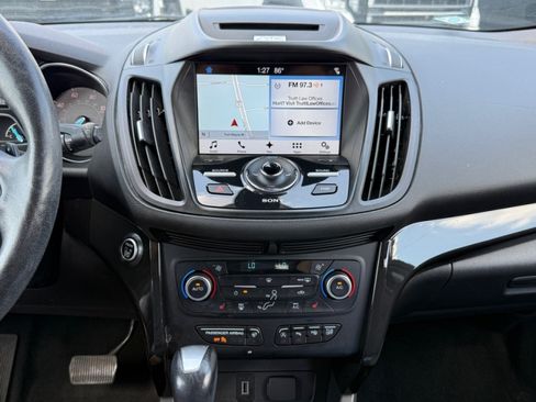 Used 2018 Ford Escape Titanium AWD/4WD image 13