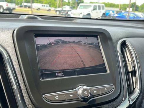 Used 2023 Chevrolet Equinox RS w/ LPO, Floor Liner Package FWD image 33