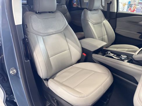 New 2026 Ford Explorer Active w/ Active Comfort Package AWD/4WD image 27