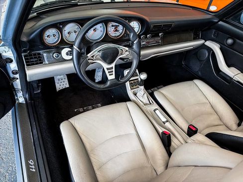 Used 1996 Porsche 911 Carrera image 23