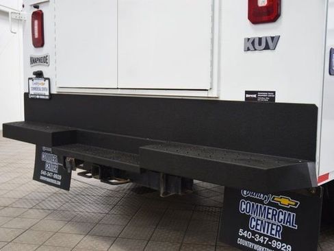 Used 2024 GMC Sierra 3500 Pro w/ Convenience Package image 13