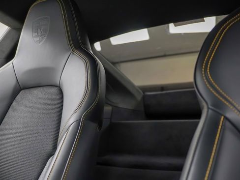 Certified 2022 Porsche 911 GT3 image 33