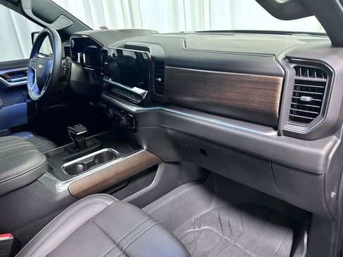 Used 2026 Chevrolet Silverado 1500 High Country AWD/4WD image 22