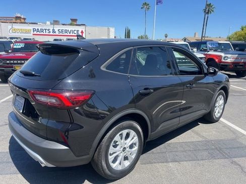 Used 2025 Ford Escape Active FWD image 10