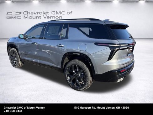New 2026 Chevrolet Traverse RS image 3