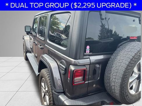 Used 2019 Jeep Wrangler Unlimited Sahara w/ Dual Top Group AWD/4WD image 8