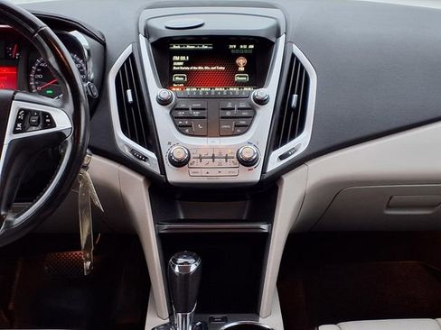 Used 2017 GMC Terrain SLT FWD image 8