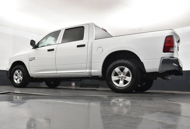 Used 2022 RAM 1500 Classic SLT w/ Electronics Group AWD/4WD image 12