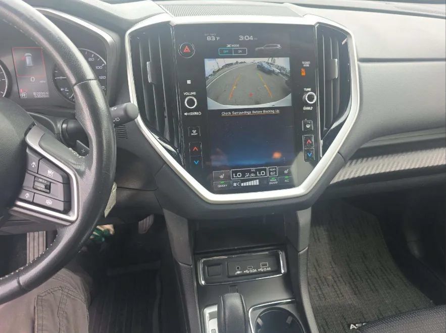 Used 2024 Subaru Ascent Premium AWD/4WD image 3