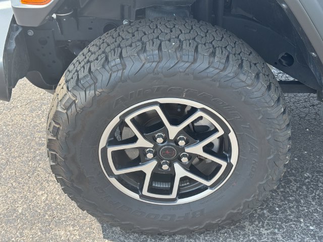 Used 2026 Jeep Wrangler Unlimited Rubicon AWD/4WD image 10