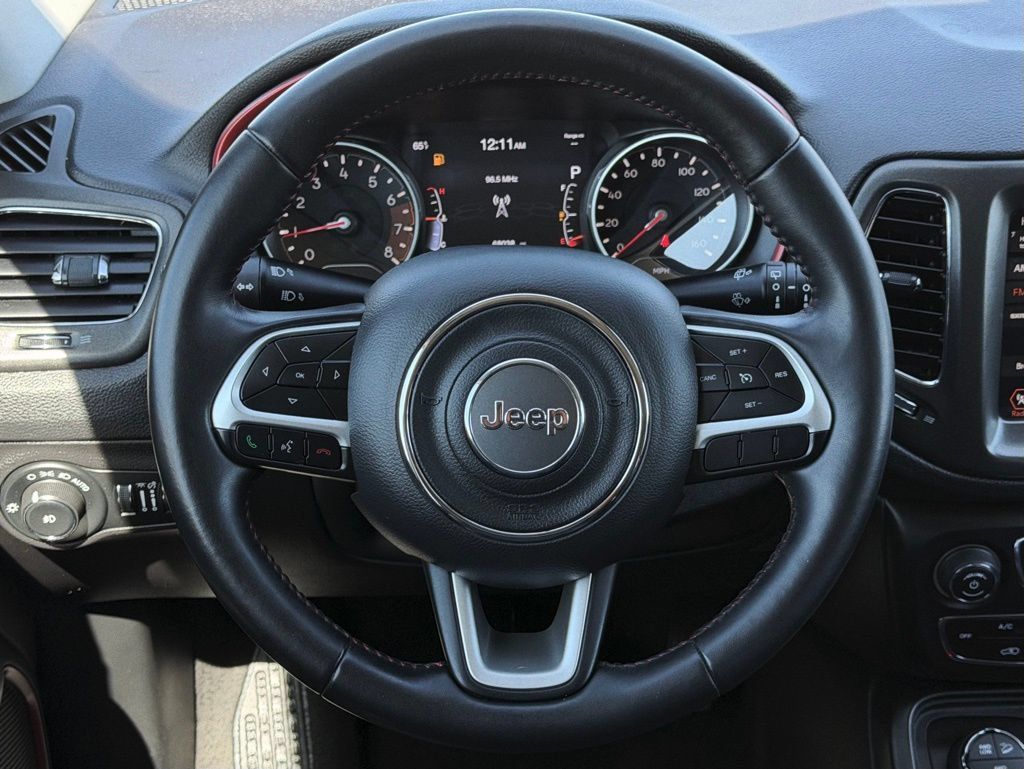 Used 2019 Jeep Compass Trailhawk AWD/4WD image 5
