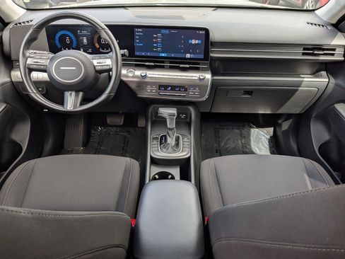 Certified 2025 Hyundai Kona SEL AWD/4WD image 29