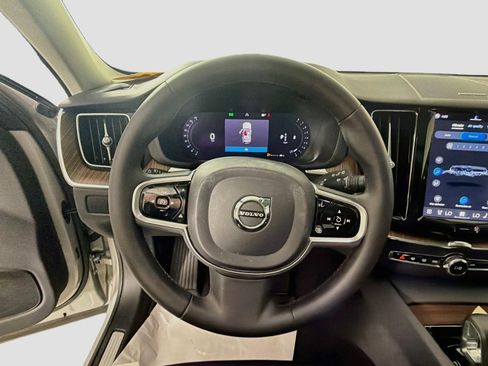 Certified 2023 Volvo XC60 B5 Plus w/ Protection Package Premier FWD image 11