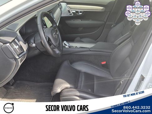Used 2023 Volvo XC90 B6 Ultimate w/ Protection Package Premier AWD/4WD image 14