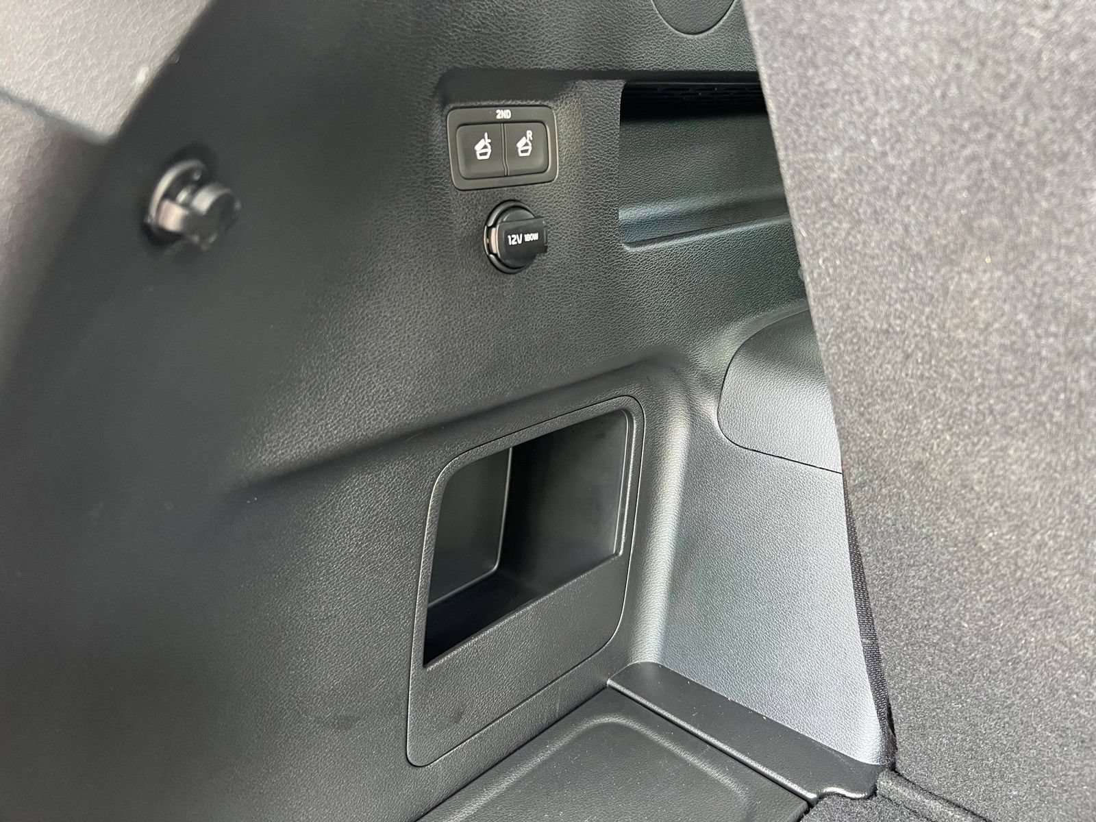 Used 2025 Kia Telluride EX w/ EX Captain's Chair Package FWD image 22