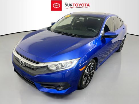 Used 2018 Honda Civic EX-T image 9
