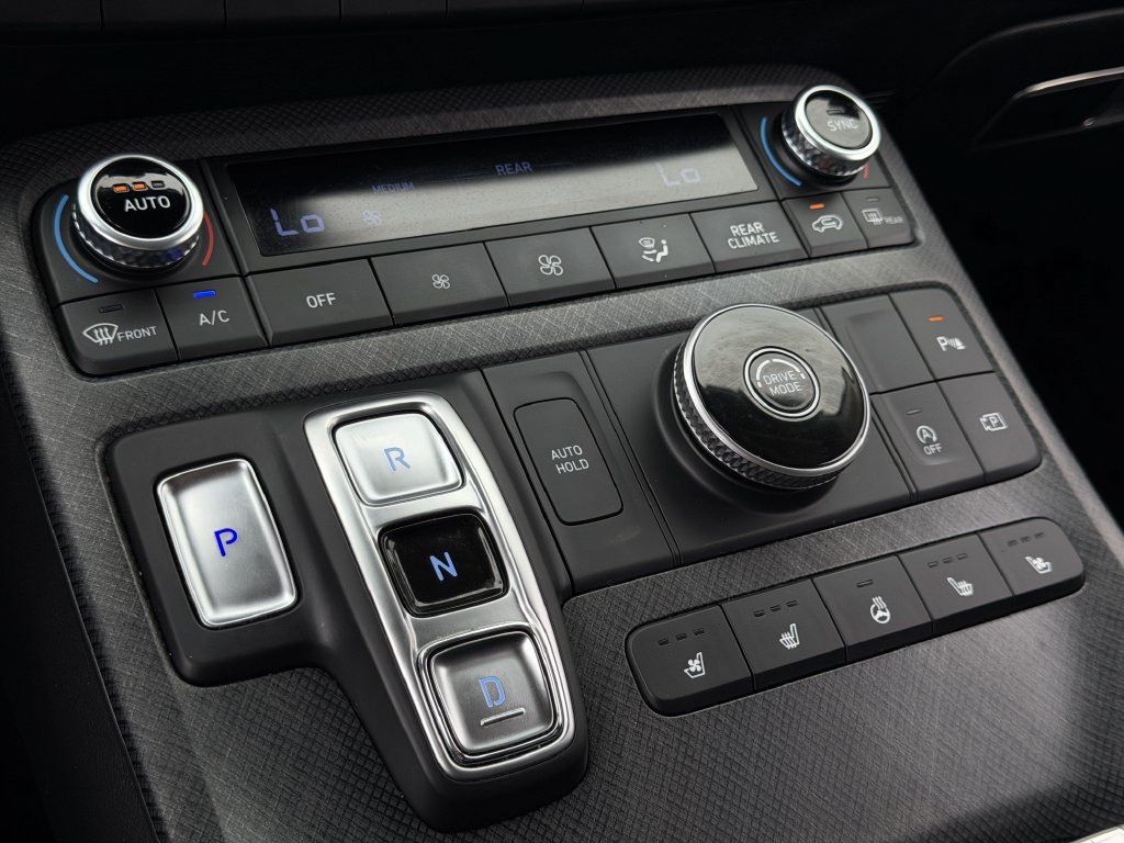 Used 2023 Hyundai Palisade Limited FWD image 18