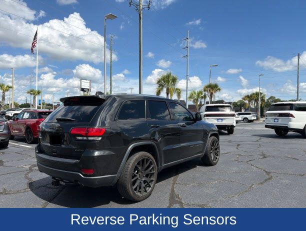 Used 2020 Jeep Grand Cherokee Laredo w/ 18" Wheel & 8.4" Radio Group RWD image 5