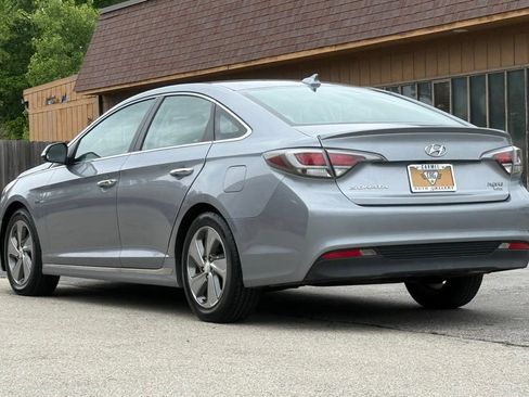 Used 2016 Hyundai Sonata Limited FWD image 3