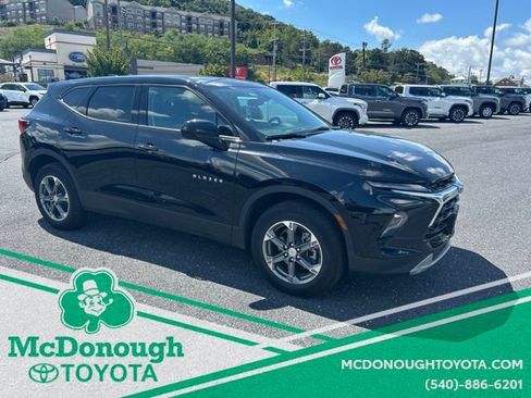 Used 2026 Chevrolet Blazer LT AWD/4WD image 8