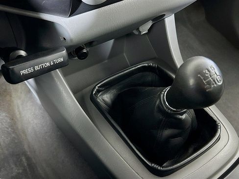 Used 2006 Toyota Tacoma 4x4 Access Cab image 16