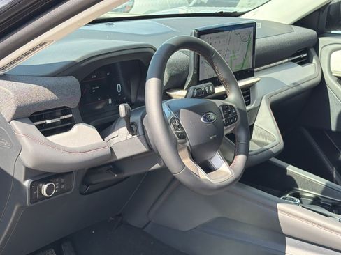 New 2026 Ford Explorer Active image 13