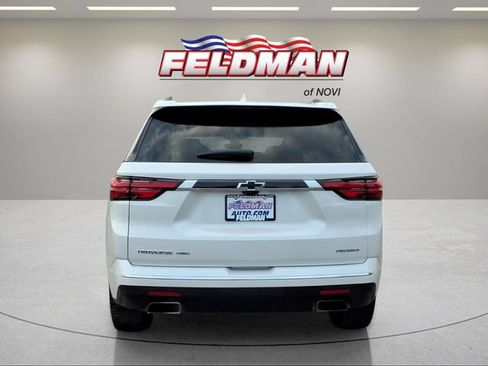 Used 2023 Chevrolet Traverse Premier AWD/4WD image 4