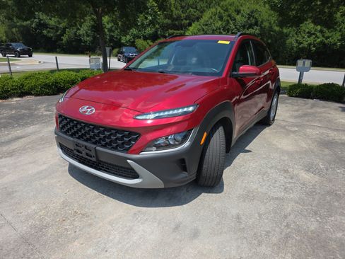 Used 2023 Hyundai Kona SEL w/ Convenience Package AWD/4WD image 11