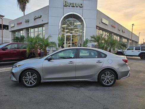 Used 2023 Kia Forte GT-Line w/ GT-Line Technology Package image 4