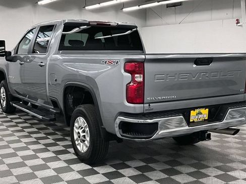 Used 2025 Chevrolet Silverado 2500 LT w/ Convenience Package AWD/4WD image 2