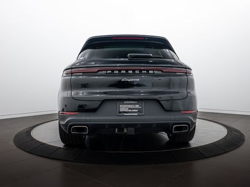 Certified 2026 Porsche Cayenne AWD/4WD image 6
