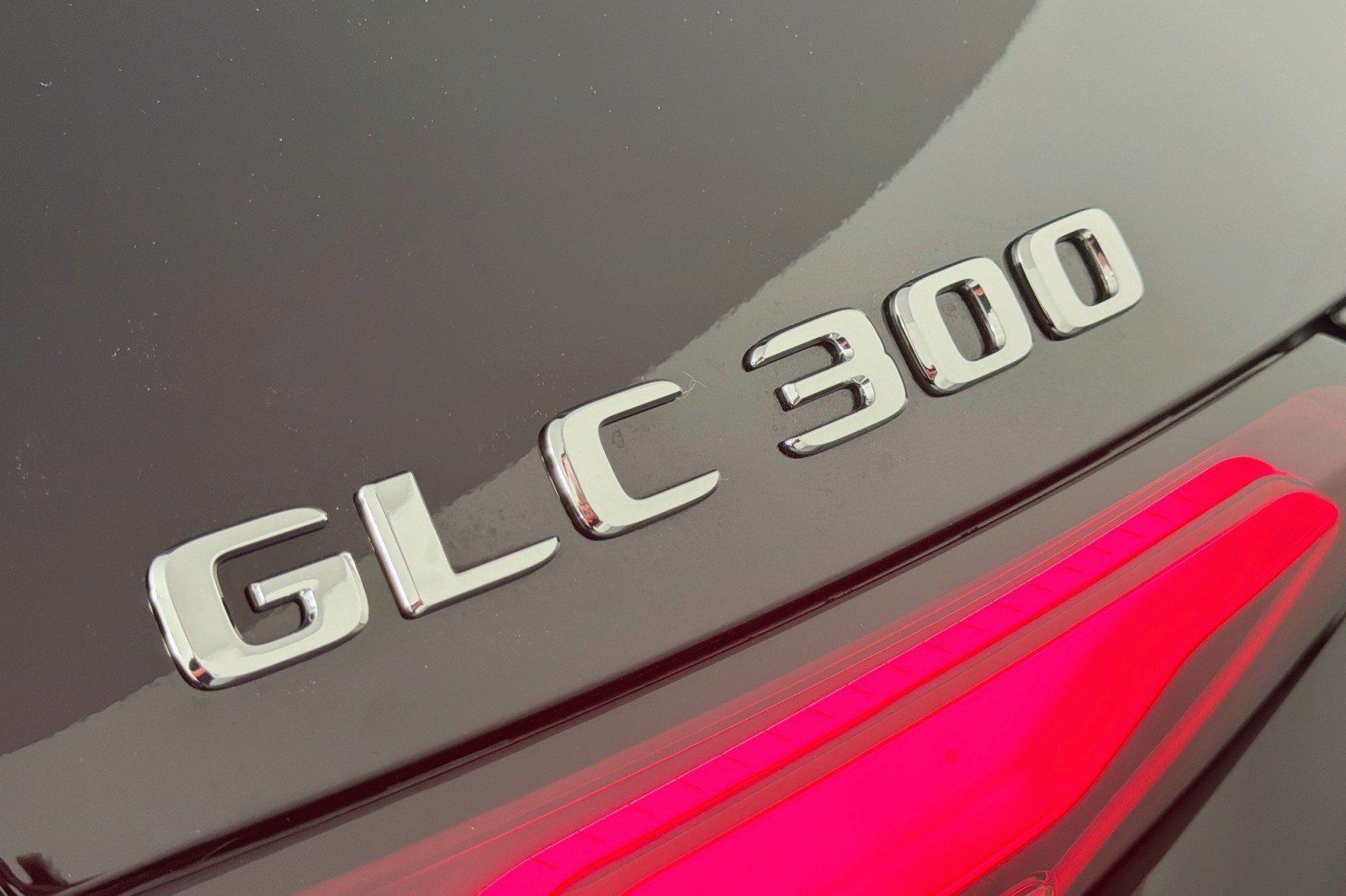 Used 2026 Mercedes-Benz GLC 300 image 10