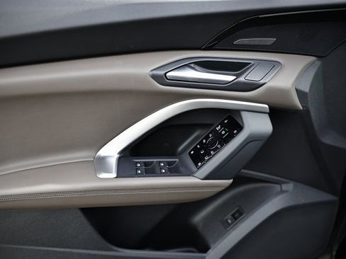 New 2025 Audi Q5 Premium Plus image 15