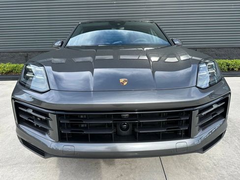 Used 2026 Porsche Cayenne S image 7