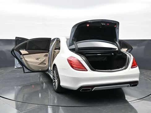 Used 2017 Mercedes-Benz S 550 Sedan image 46
