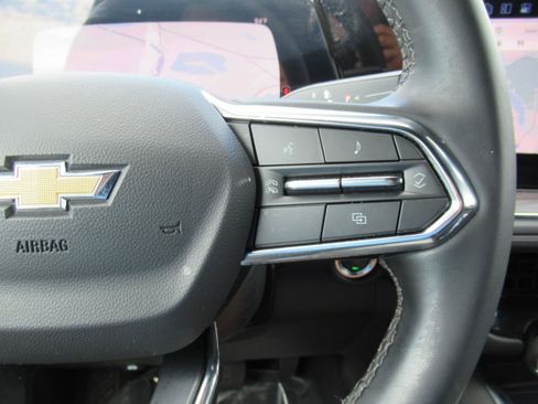Certified 2025 Chevrolet Tahoe LS AWD/4WD image 24
