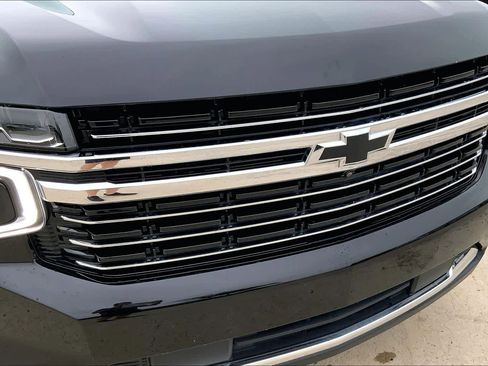 Used 2023 Chevrolet Tahoe LT w/ Luxury Package RWD image 30