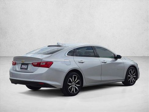 Used 2018 Chevrolet Malibu LT FWD image 5