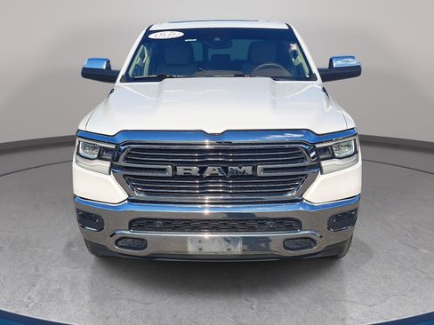 Used 2019 RAM 1500 Laramie AWD/4WD image 2