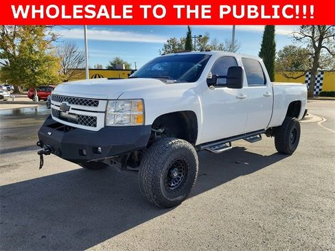 Used 2014 Chevrolet Silverado 2500 LT w/ Z71 Appearance Package image 5