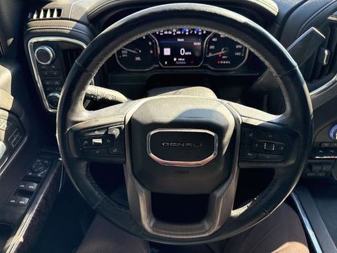 Used 2019 GMC Sierra 1500 Denali w/ Driver Alert Package II image 7
