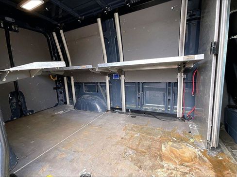 Used 2018 Mercedes-Benz Sprinter 2500 image 13