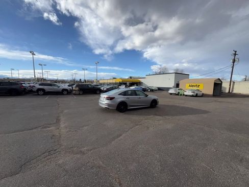 Used 2025 Honda Civic Sport image 9