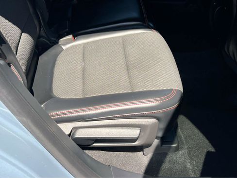 Used 2023 Ford Escape ST-Line AWD/4WD image 21